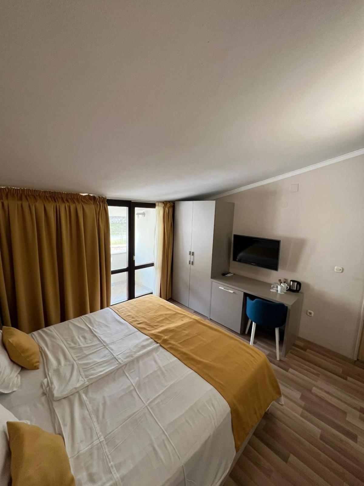 Bellevue Rooms Stara Baška 外观 照片