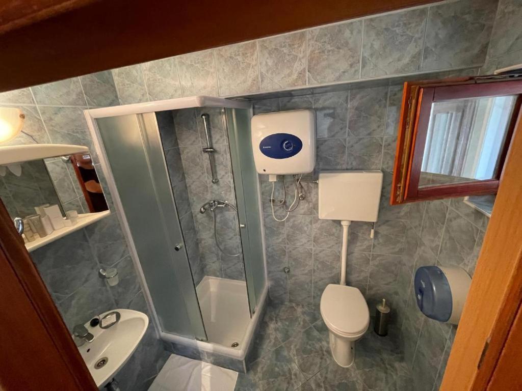 Bellevue Rooms Stara Baška 外观 照片