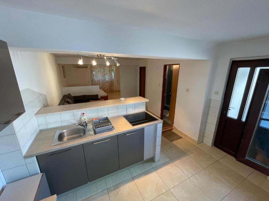 Bellevue Rooms Stara Baška 外观 照片