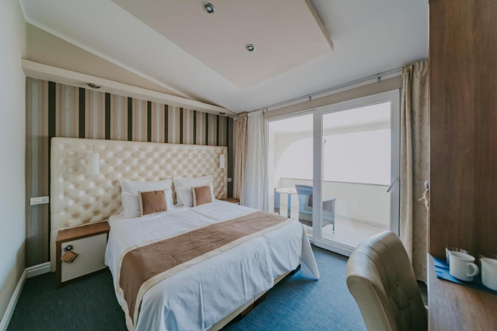 Bellevue Rooms Stara Baška 外观 照片