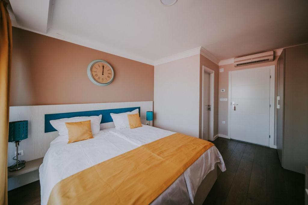 Bellevue Rooms Stara Baška 外观 照片