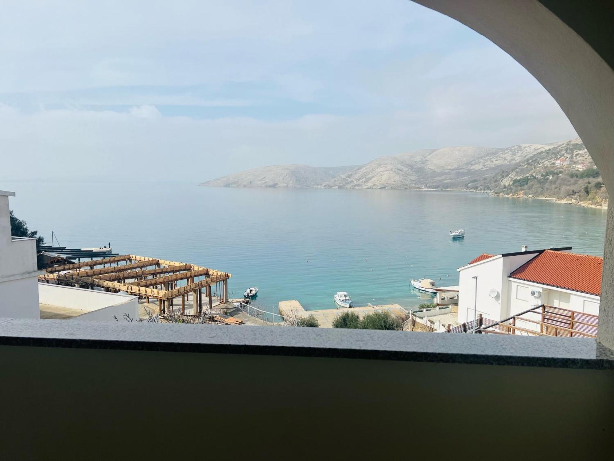 Bellevue Rooms Stara Baška 外观 照片